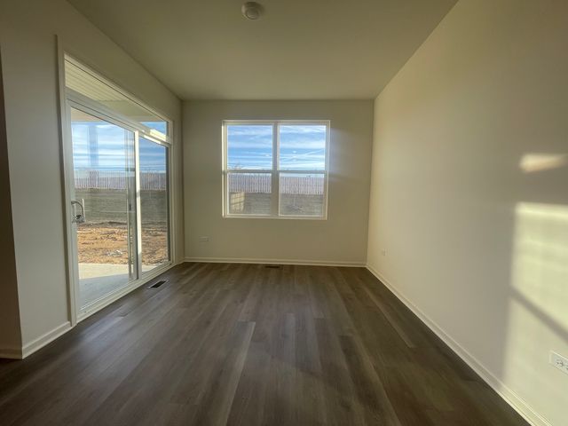 10099 fleetwood Street, Huntley, IL 60142