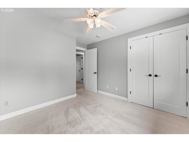 16540 NOTTINGHAM Dr, Gladstone, OR 97027