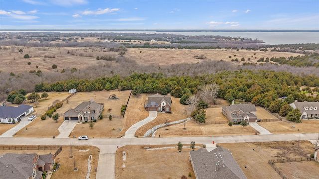 2601 Sunset Bay Lane, Nevada, TX 75173