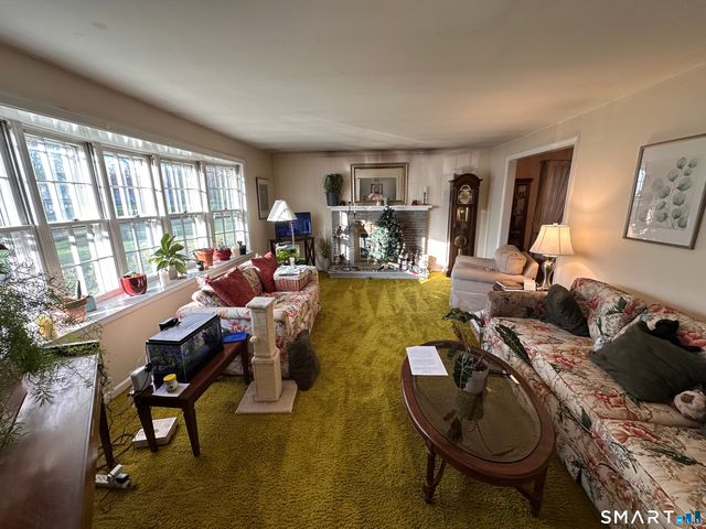 438 Old Country Road, Orange, CT 06477