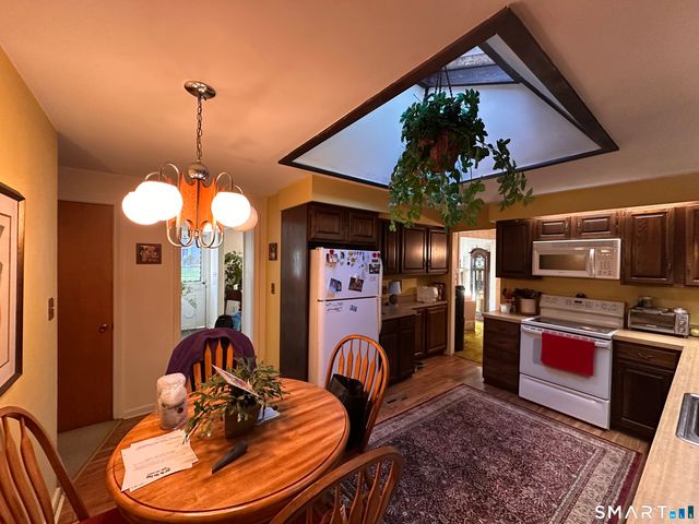 438 Old Country Road, Orange, CT 06477