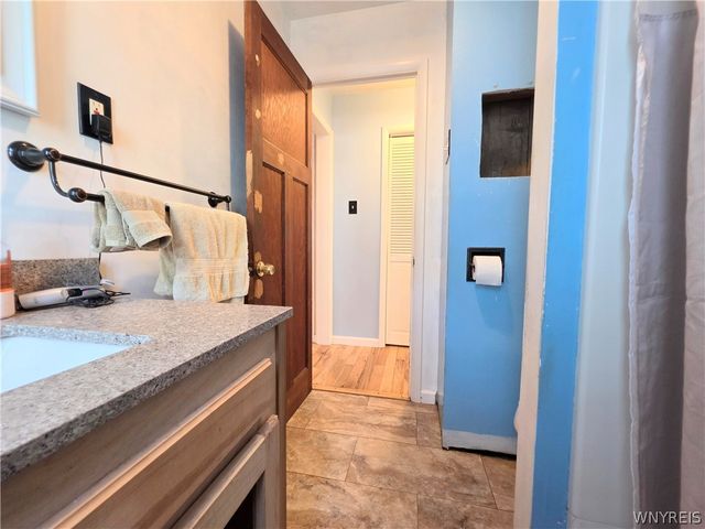 33 Baxter Street 2, Buffalo, NY 14207