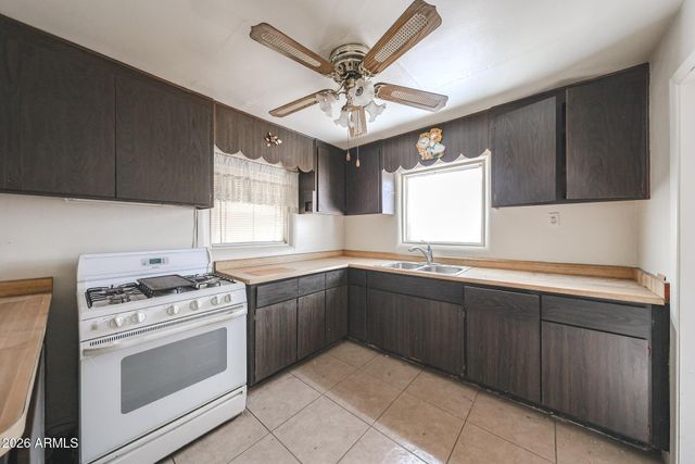 2119 W ELM Street, Phoenix, AZ 85015