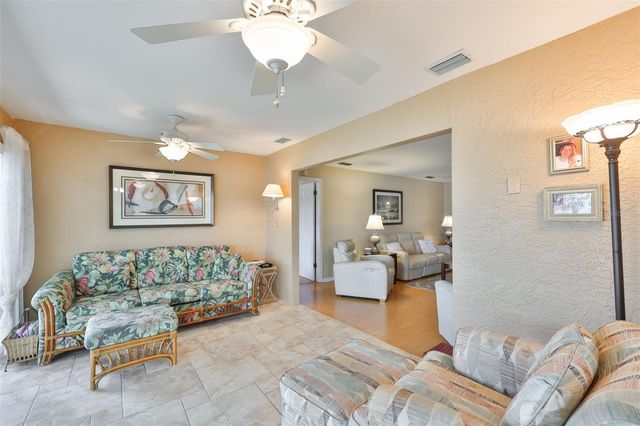 2611 LOCKSLEY STREET 250, Sun City Center, FL 33573