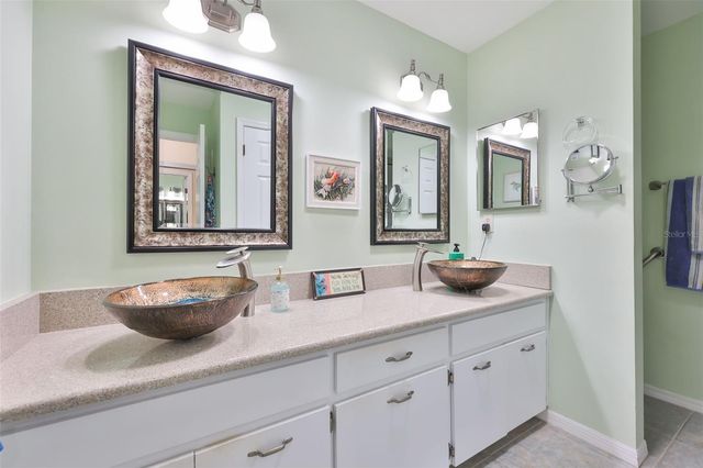 2611 LOCKSLEY STREET 250, Sun City Center, FL 33573