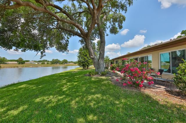 2611 LOCKSLEY STREET 250, Sun City Center, FL 33573
