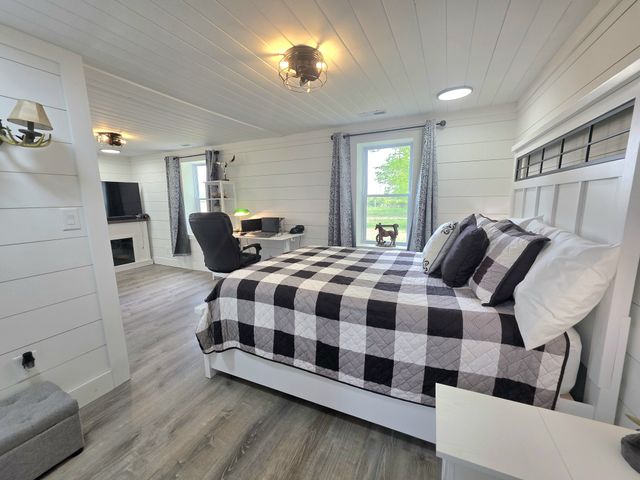 1151 Dry Creek Rd, Smithville, TN 37166
