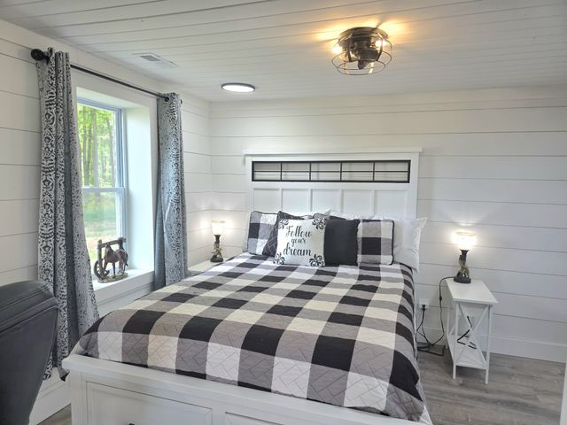1151 Dry Creek Rd, Smithville, TN 37166