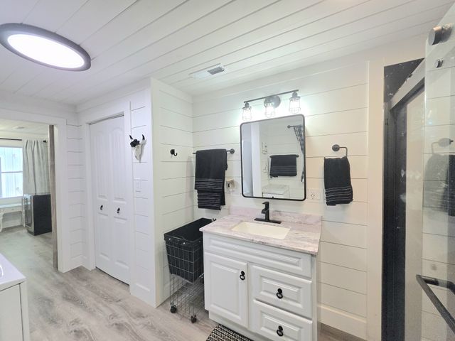 1151 Dry Creek Rd, Smithville, TN 37166