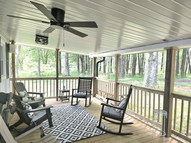 1151 Dry Creek Rd, Smithville, TN 37166