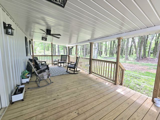 1151 Dry Creek Rd, Smithville, TN 37166