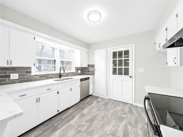 9807 E 79th Terrace, Raytown, MO 64138