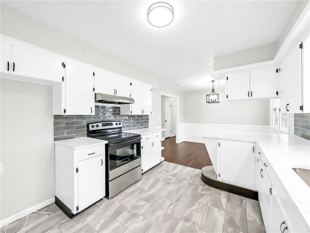 9807 E 79th Terrace, Raytown, MO 64138