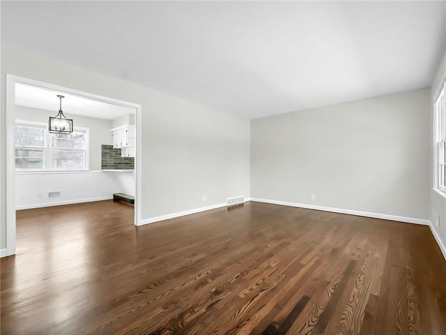 9807 E 79th Terrace, Raytown, MO 64138