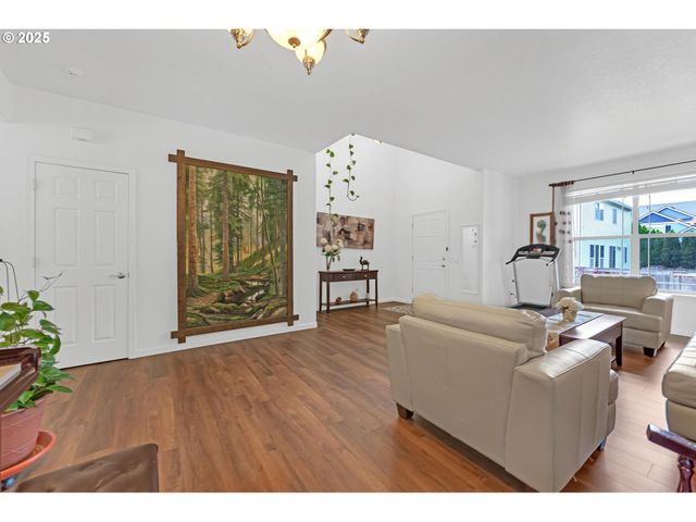 16085 Sw TOWHEE Ln, Beaverton, OR 97007