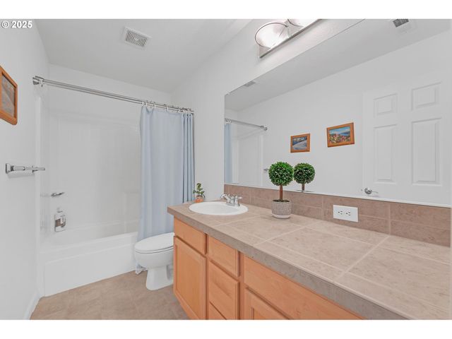 16085 Sw TOWHEE Ln, Beaverton, OR 97007