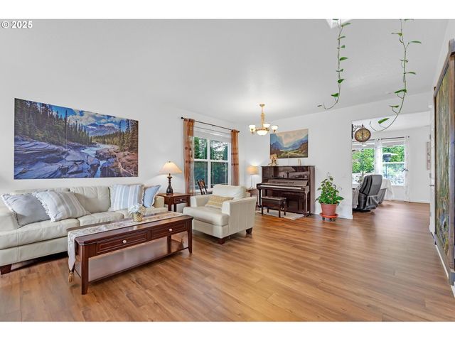 16085 Sw TOWHEE Ln, Beaverton, OR 97007