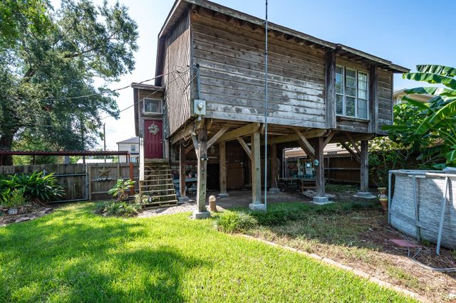 17119 Water Oak Drive, Channelview, TX 77530