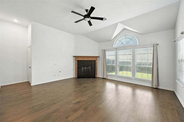 628 Castle Street, Desoto, TX 75115