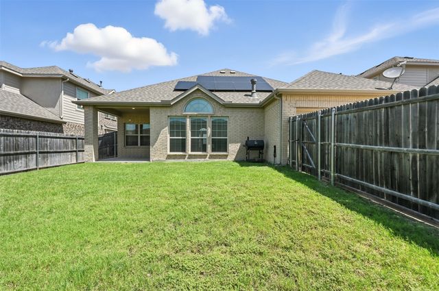 628 Castle Street, Desoto, TX 75115