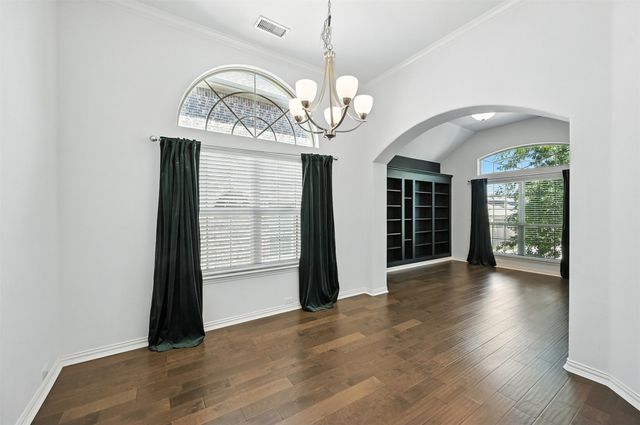 628 Castle Street, Desoto, TX 75115