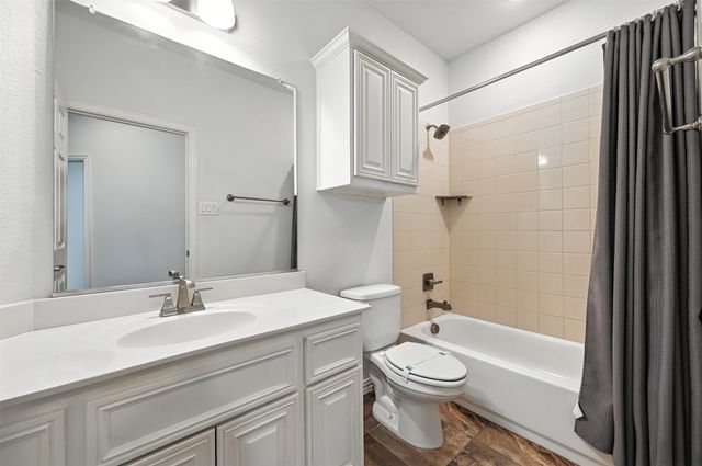 628 Castle Street, Desoto, TX 75115