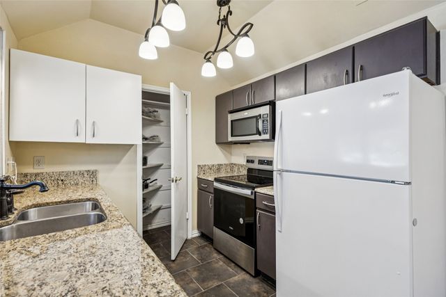 1700 Amelia Court 116, Plano, TX 75075