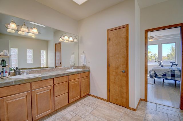 4801 Mi Cordelia Drive NW, Albuquerque, NM 87120