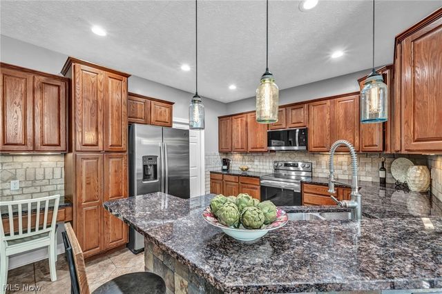 22131 Yarrow Trail, Strongsville, OH 44149