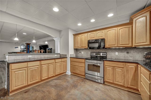22131 Yarrow Trail, Strongsville, OH 44149