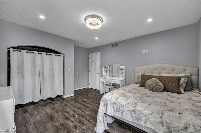 22131 Yarrow Trail, Strongsville, OH 44149
