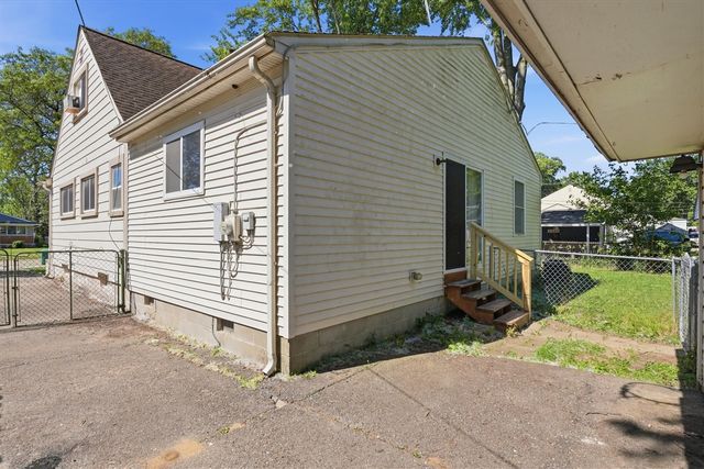 28836 Marquette Street, Garden City, MI 48135