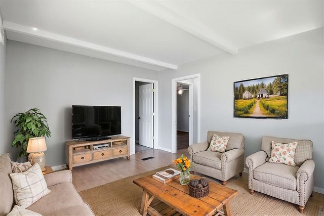 28836 Marquette Street, Garden City, MI 48135