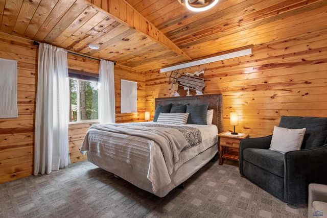 21621 HIGH COUNTRY LOOP, Deadwood, SD 57732