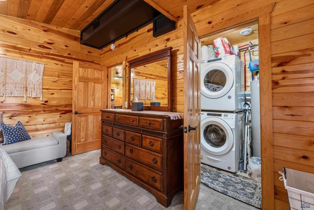21621 HIGH COUNTRY LOOP, Deadwood, SD 57732