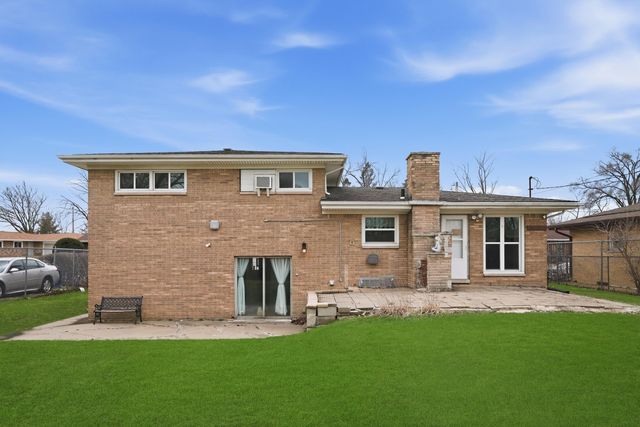 5335 Buchanan Street, Merrillville, IN 46410