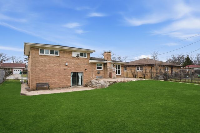 5335 Buchanan Street, Merrillville, IN 46410