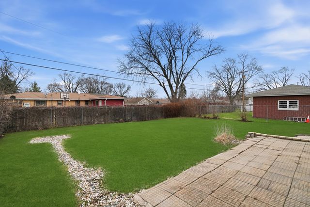 5335 Buchanan Street, Merrillville, IN 46410