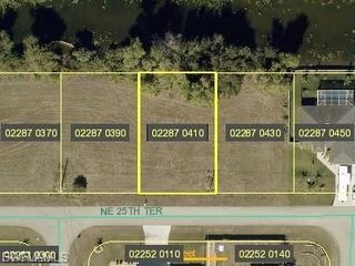 2201 25th TER, Cape Coral, FL 33909