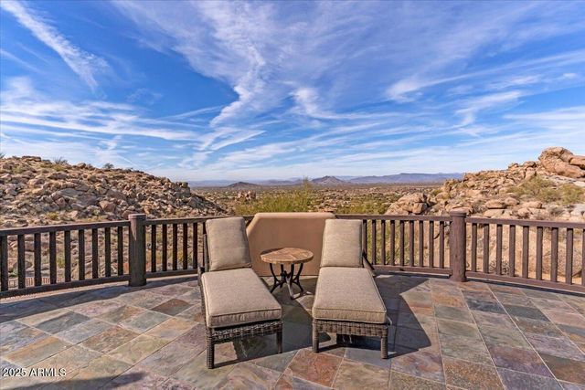 10473 E GREYTHORN Drive, Scottsdale, AZ 85262