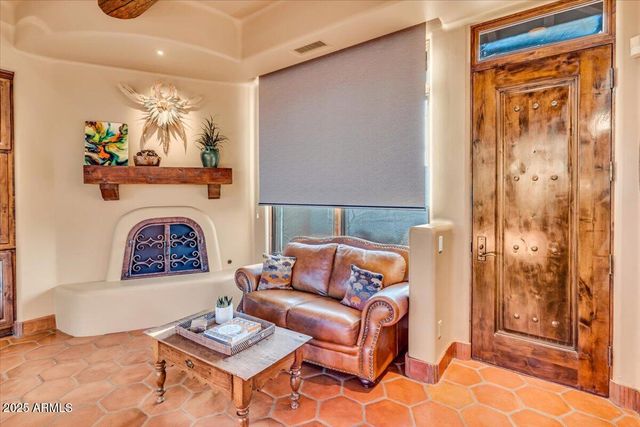 10473 E GREYTHORN Drive, Scottsdale, AZ 85262