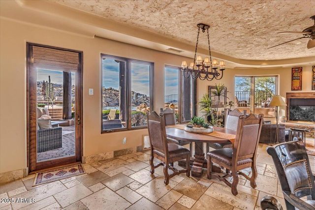 10473 E GREYTHORN Drive, Scottsdale, AZ 85262