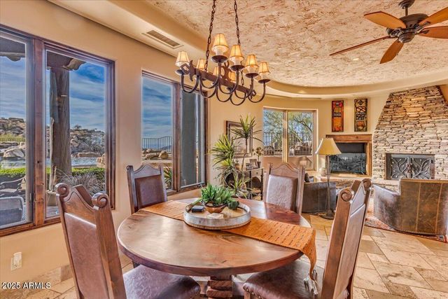 10473 E GREYTHORN Drive, Scottsdale, AZ 85262