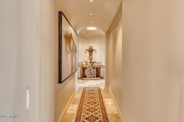 10473 E GREYTHORN Drive, Scottsdale, AZ 85262