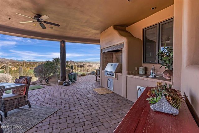 10473 E GREYTHORN Drive, Scottsdale, AZ 85262