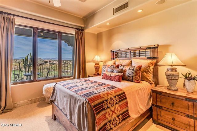 10473 E GREYTHORN Drive, Scottsdale, AZ 85262