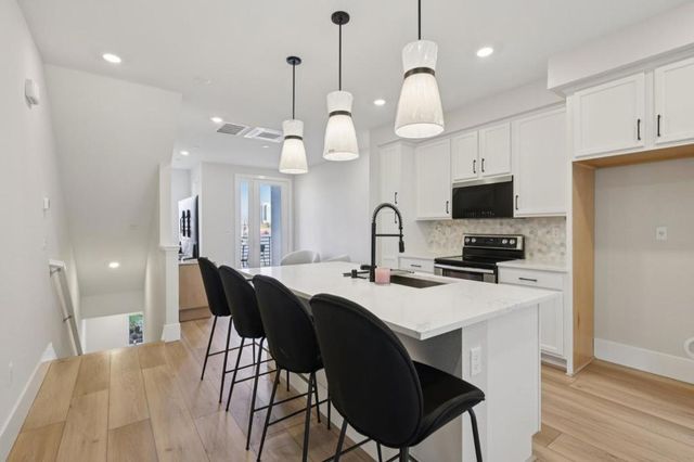 473 Sentinel Drive, Alameda, CA 94501