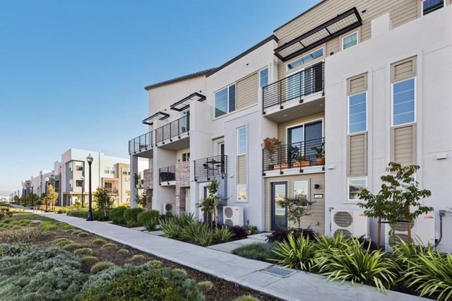 473 Sentinel Drive, Alameda, CA 94501