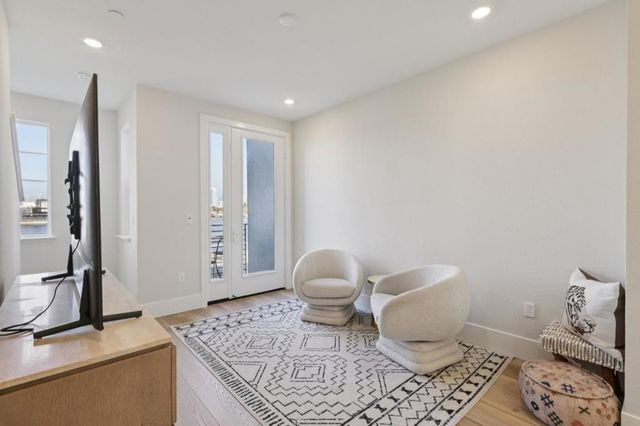 473 Sentinel Drive, Alameda, CA 94501