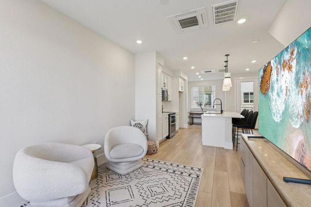 473 Sentinel Drive, Alameda, CA 94501